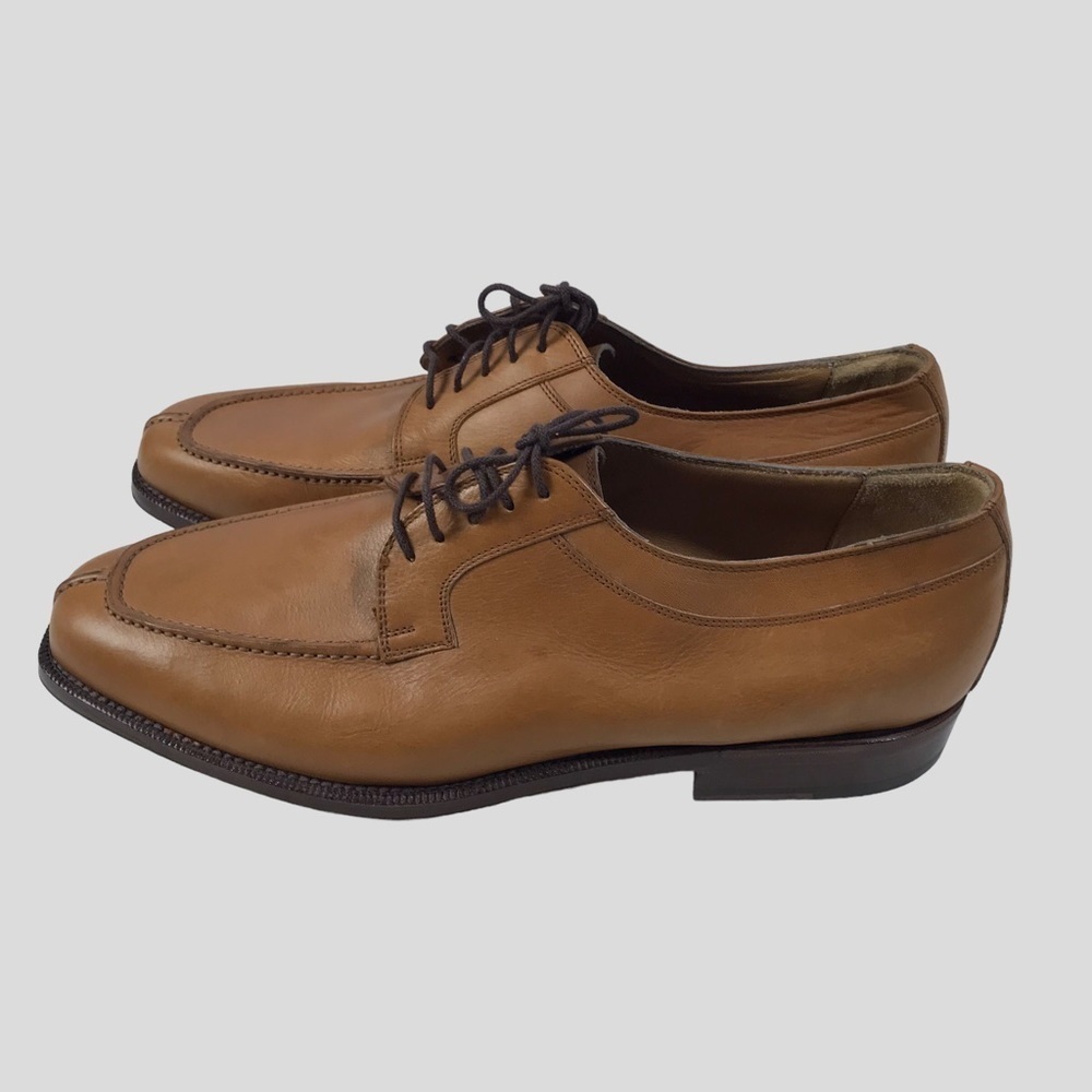 New Barneys New York lace up dress shoes size 9 D